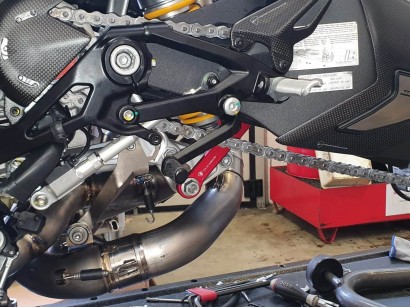 ADR08 - SFV4/PAN.V4 REAR REACTION RODS