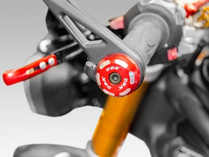 CM10 - TAPPI MANUBRIO