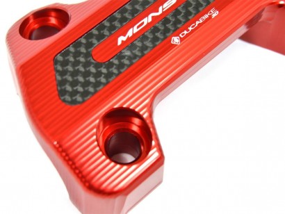 BM06 - HANDLEBAR CLAMP M696