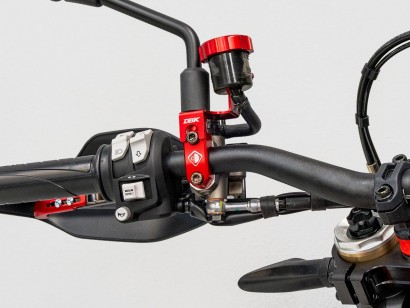 STA14 - HM 698 STAFFA...