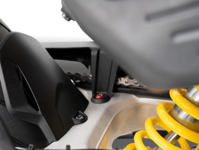 KVT81 - HM 698 CHAIN GUARD...