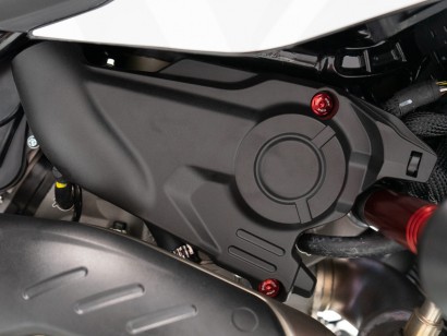 KVT84 - HM 698 RIGHT ENGINE...