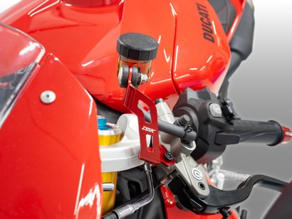 STA23 - BRAKE FLUID...