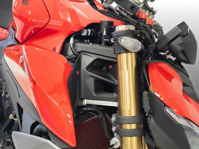 Ducati Streetfighter V2...