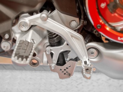 PPF01 - MTS V4 PROTEZIONE POMPA FRENO POSTERIORE